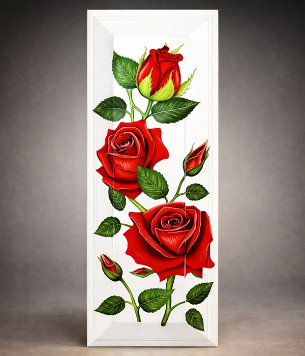 Handbemalter weißer Sarg mit rotem Rosenmotiv – Remuna Bestattungen Halle (Saale)